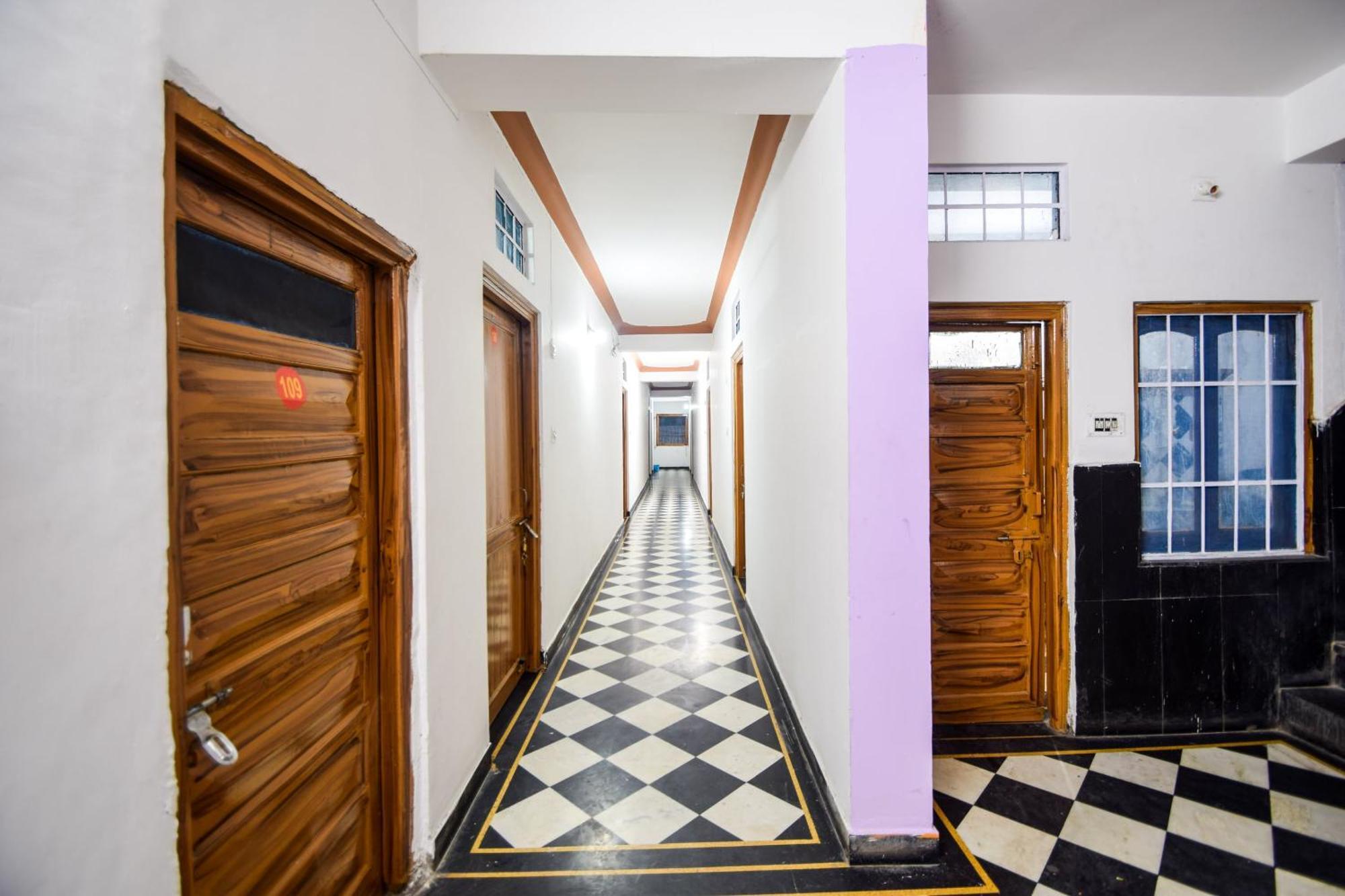 Hotel O Vip Udajpur Exteriér fotografie